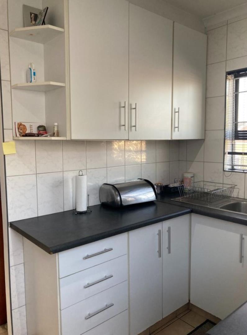 765486_Pref13682759-20-kitchen-3-16684-1668432489595.jpg